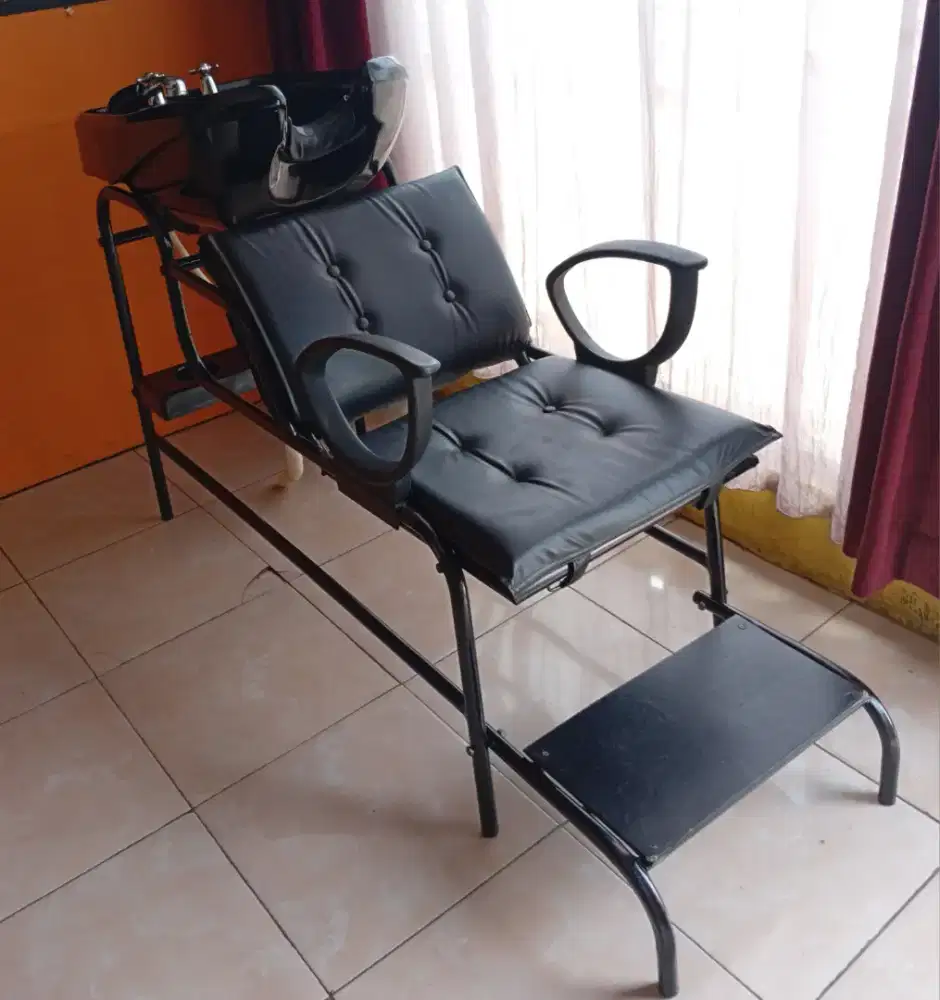 Kursi keramas washbak salon/barbershop