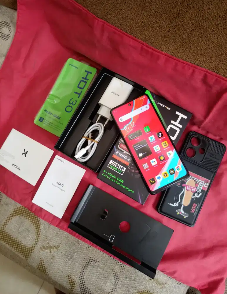 Infinix Hot 30 8/256 fullset ori mulus no minus
