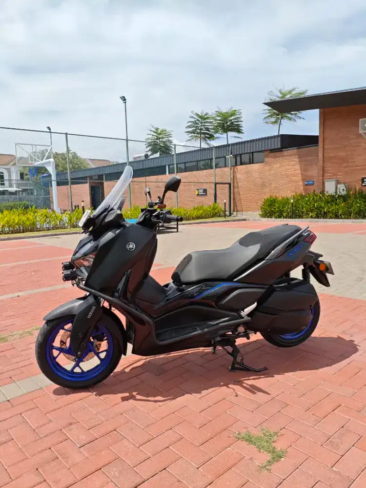SEPEDA MOTOR NEW XMAX CONNECTED 2024
