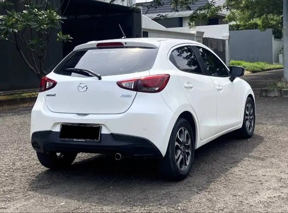 TDP MINIM Kredit Mazda 2 R Skyactive 1.5 AT 2015 Siap Pakai