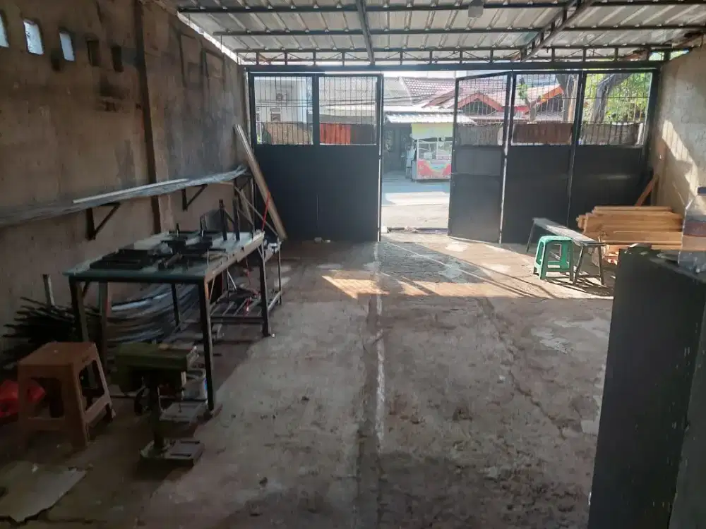 Ruko Rumah serbaguna pinggir jalan utama