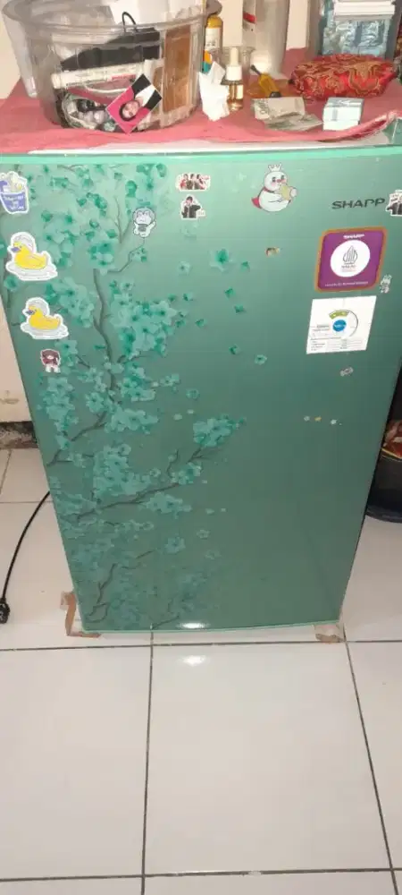 Kulkas Sakura Kirei SHARP SJ162