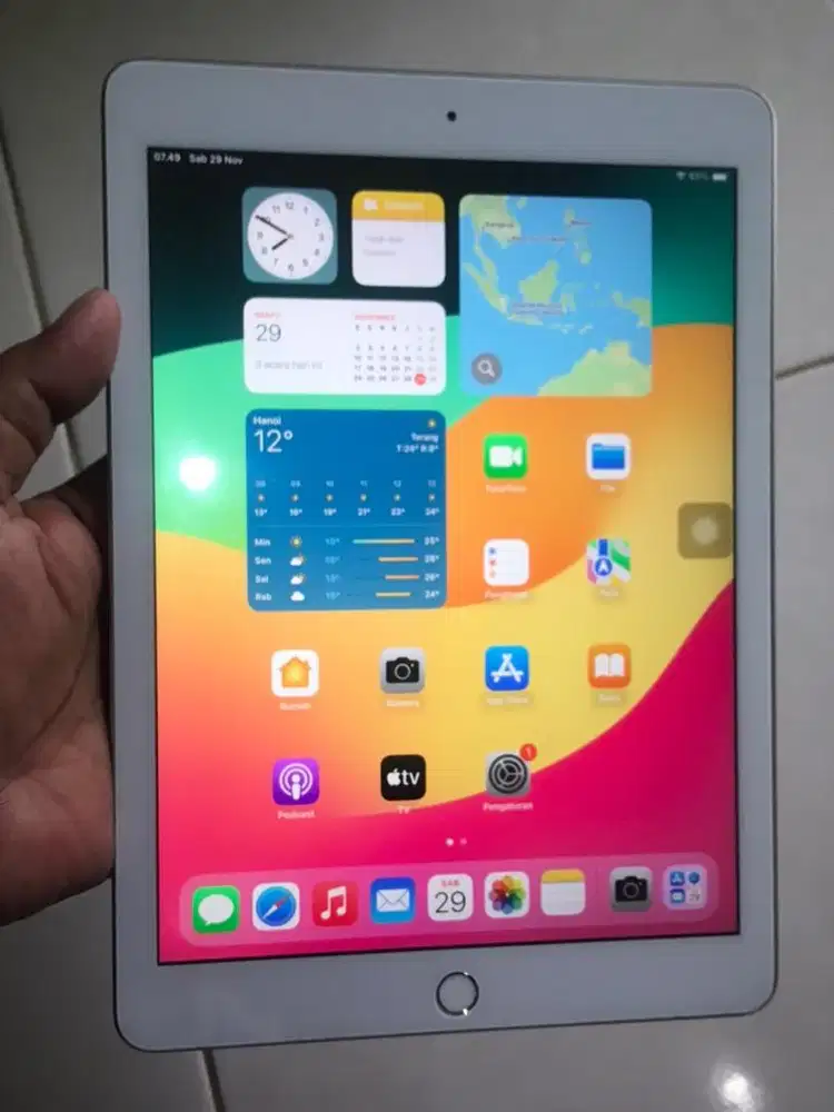 IPAD GEN 6TH 2018 SILVER LAYAR 9,7INCH 32GB WIFI ONLY EX IBOX
