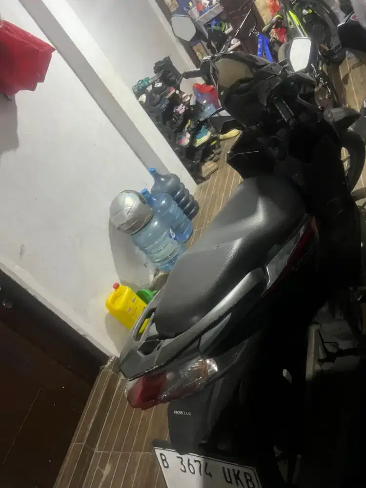 vario 125 led old 2015 bekas baik tinggal.pakai