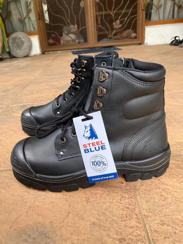 Steel Blue 332152 Argyle Zip Bump Safety Boots size 8