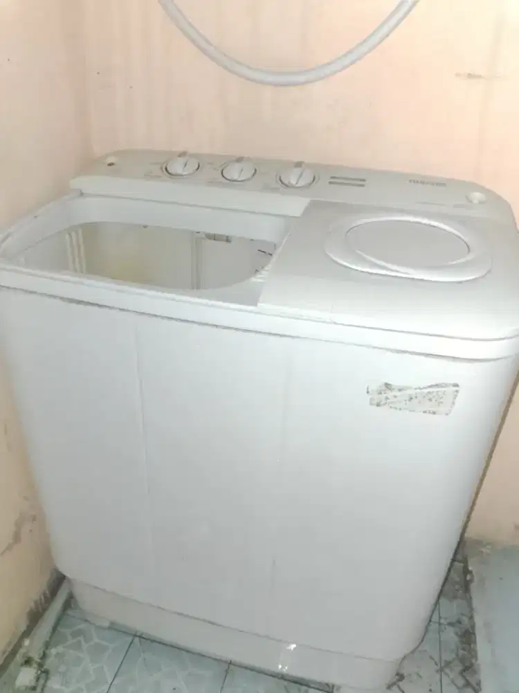 Mesin cuci toshiba 2 tabung
