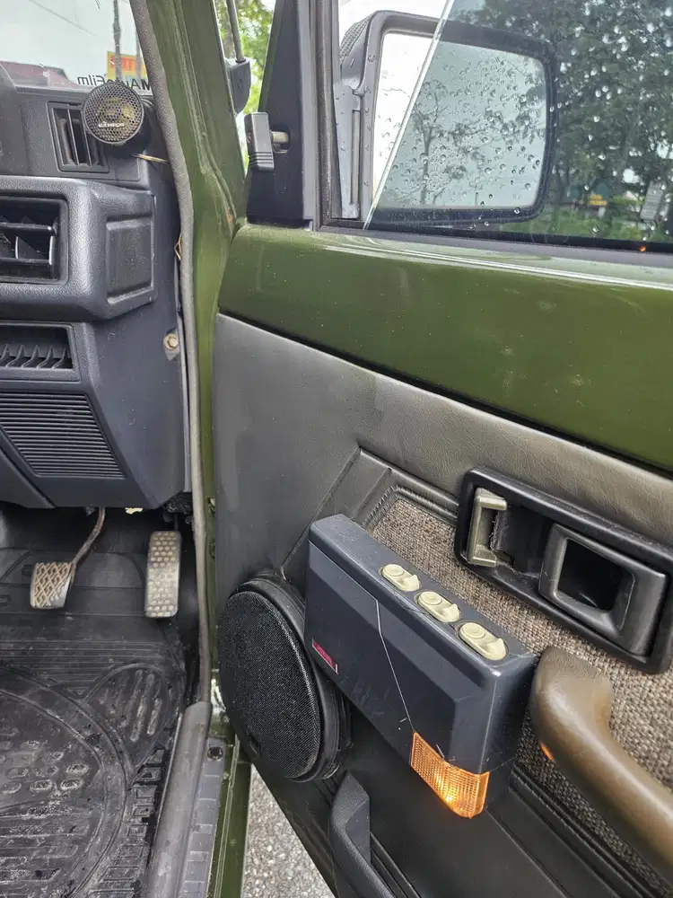 Daihatsu Feroza 1998 Bensin