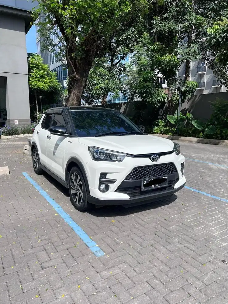 Toyota Raize G 1.0 T Two Tone