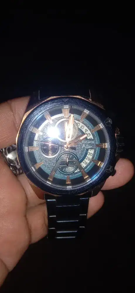 Jam tangan Cristiano Aillen