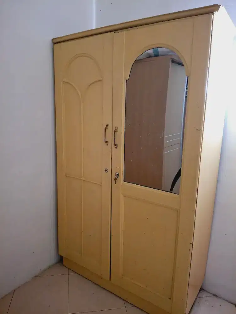 Lemari Pakaian 2 Pintu