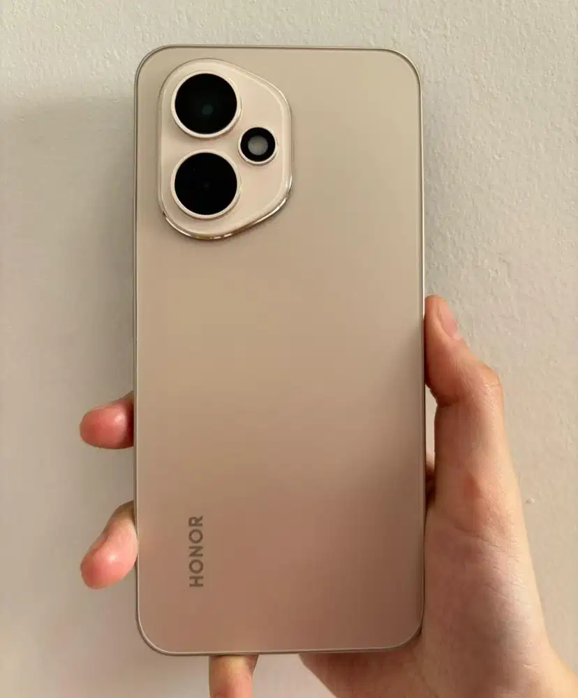 Honor 400 Gold 12/512 second