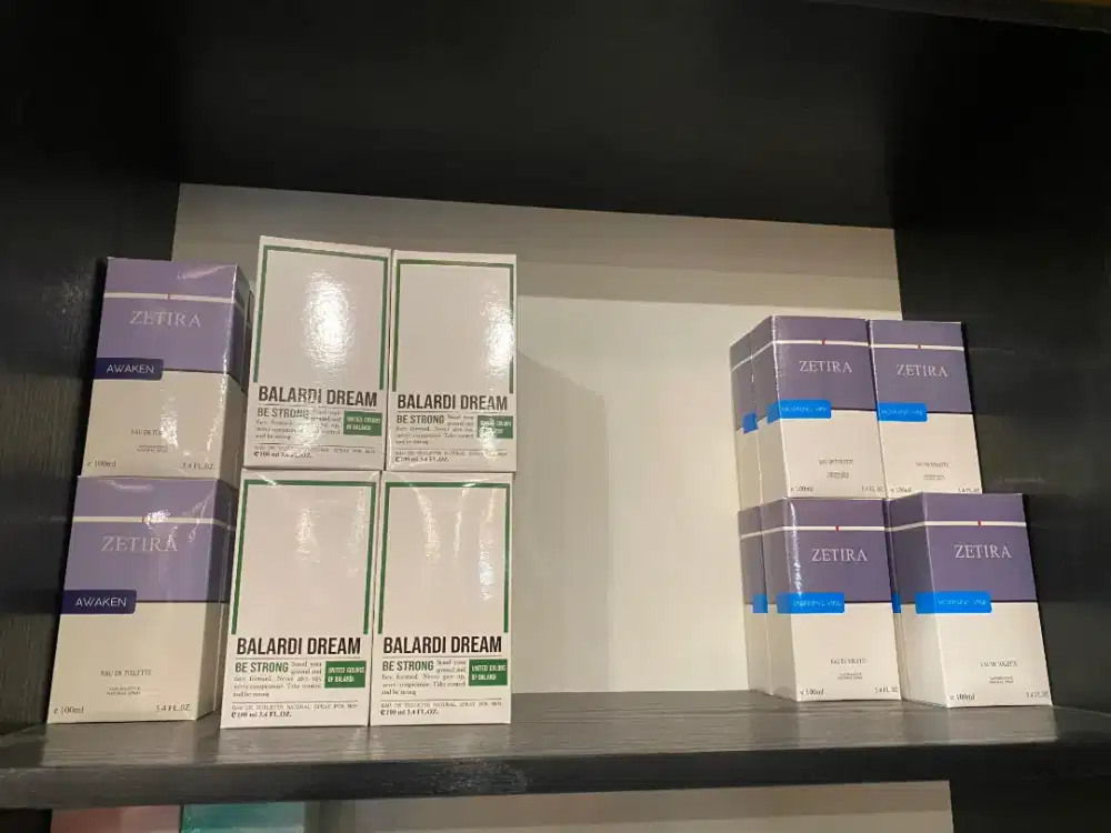 Freelance pembuatan kemasan produk.