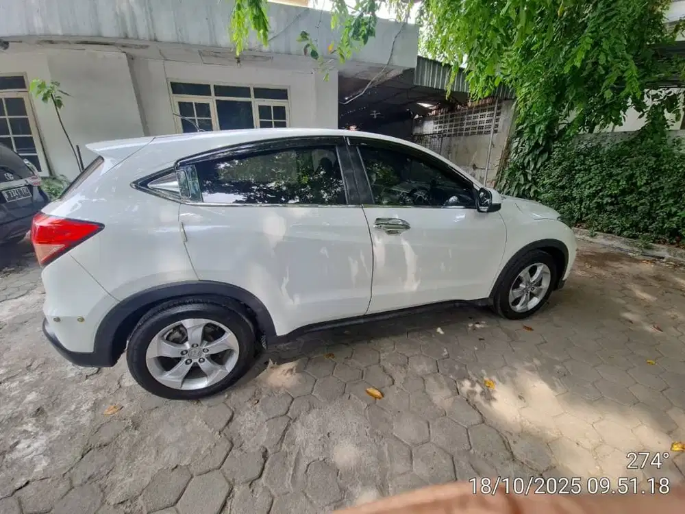HR-V 1.5 S 2016 Mulus, Senyap, Pajak Hidup, Surat Lengkap