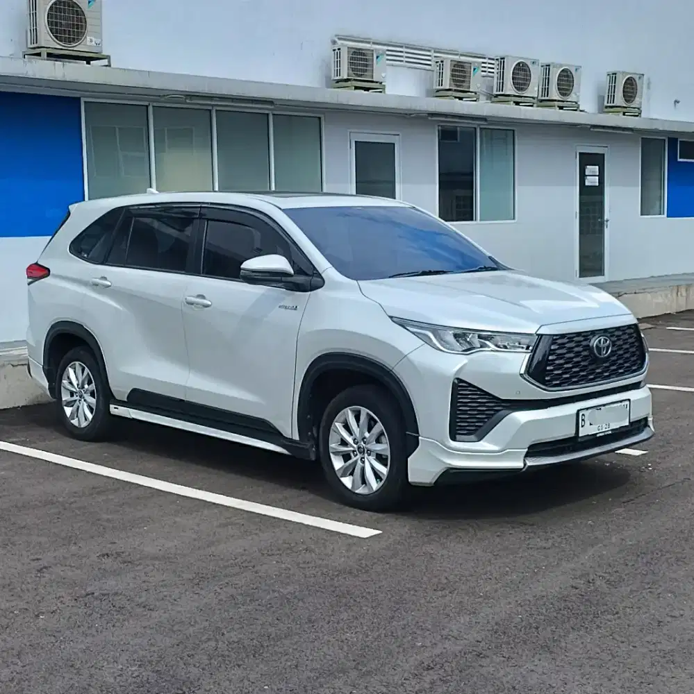 (CASH - KM 22rb) TOYOTA ZENIX V HYBRID 2022 A/T MODELLISTA