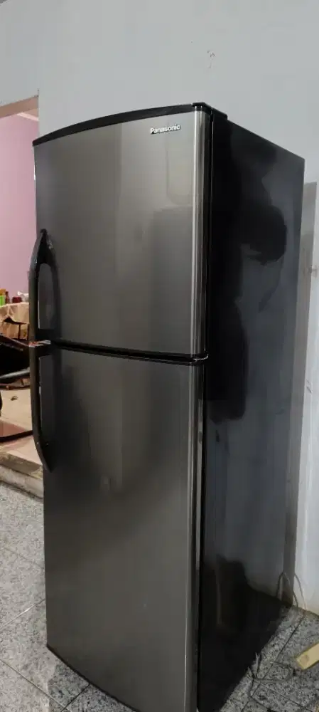 Kulkas panasonic 2 pintu