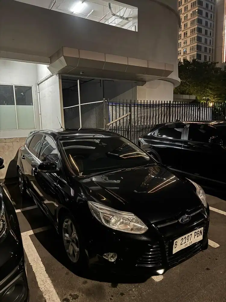 ford focus 2.0 hatcback