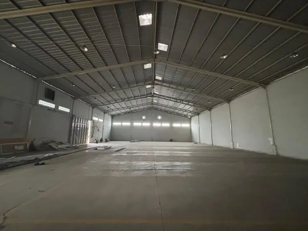 gudang luas di komplek pergudangan Karawaci Tangerang lokasi strategis