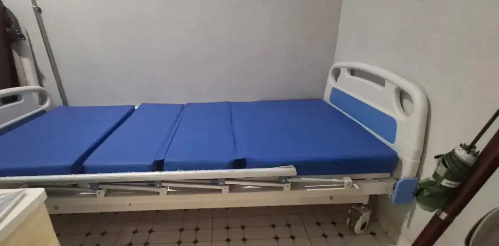 Dijual tempat tidur utk Orang sakit