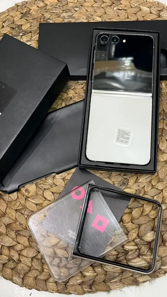 Samsung z flip 5 8/256 resmi sein