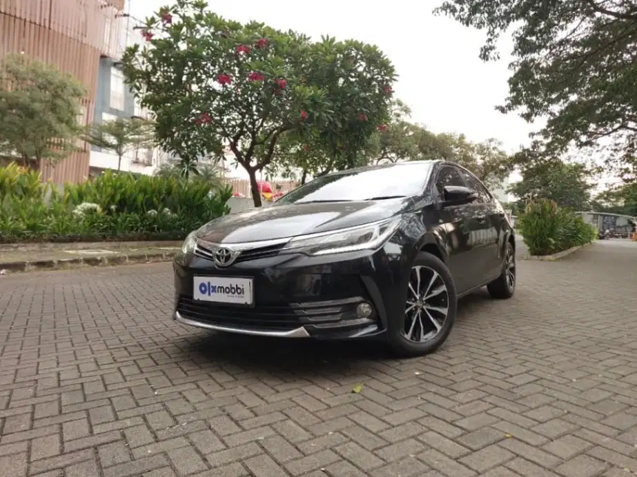LOW DP Toyota Corolla Altis 1.8 V Bensin-AT 2019 TAG