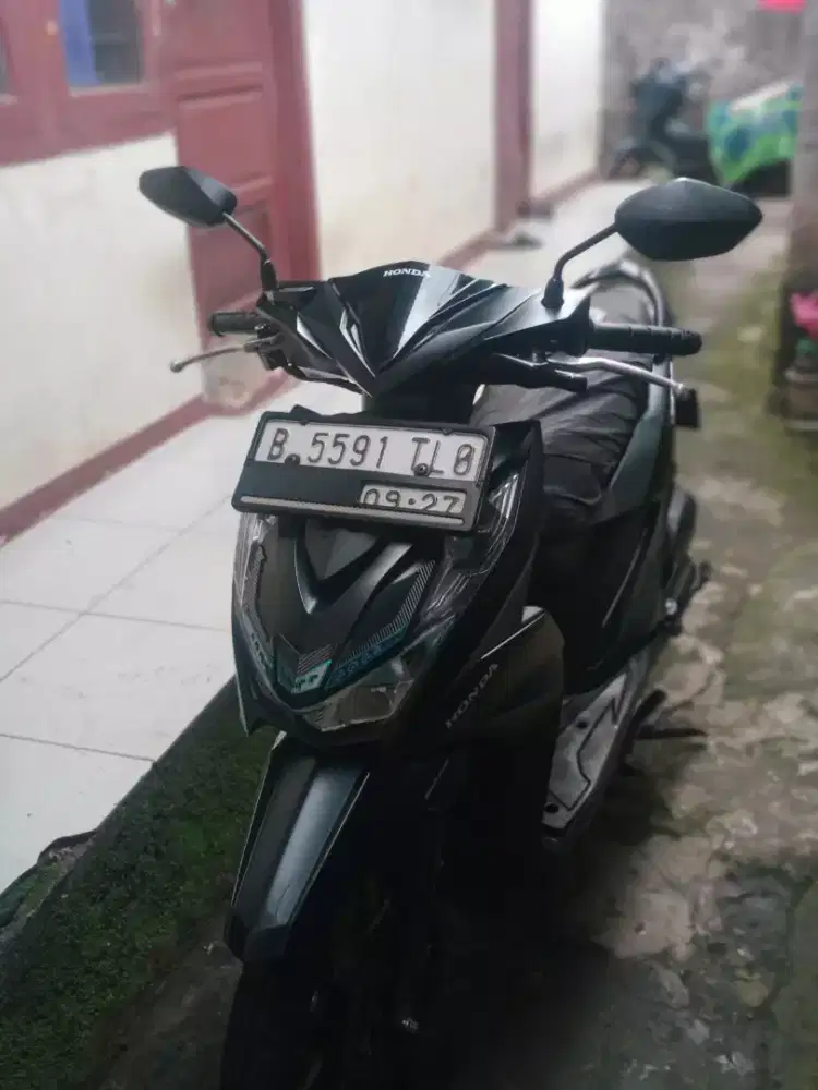 Dijual sepeda motor Honda beat tahun 2022
