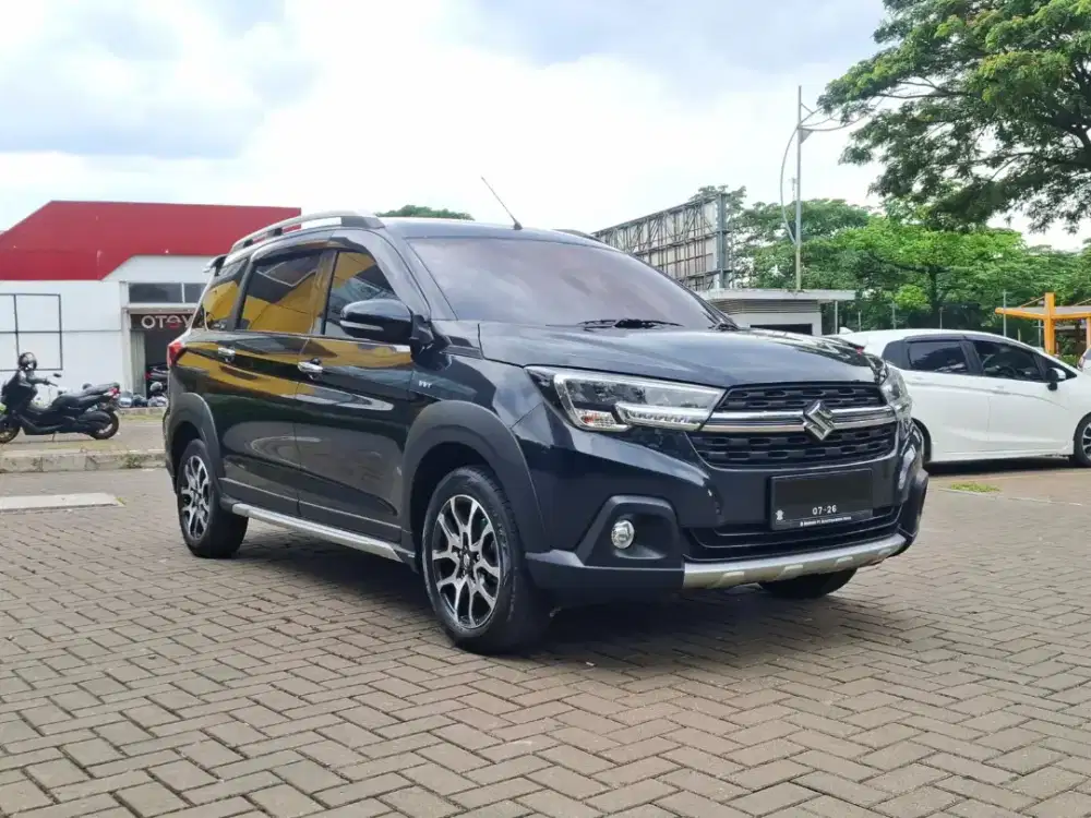 Suzuki Xl7 Alpha 2021 Hitam