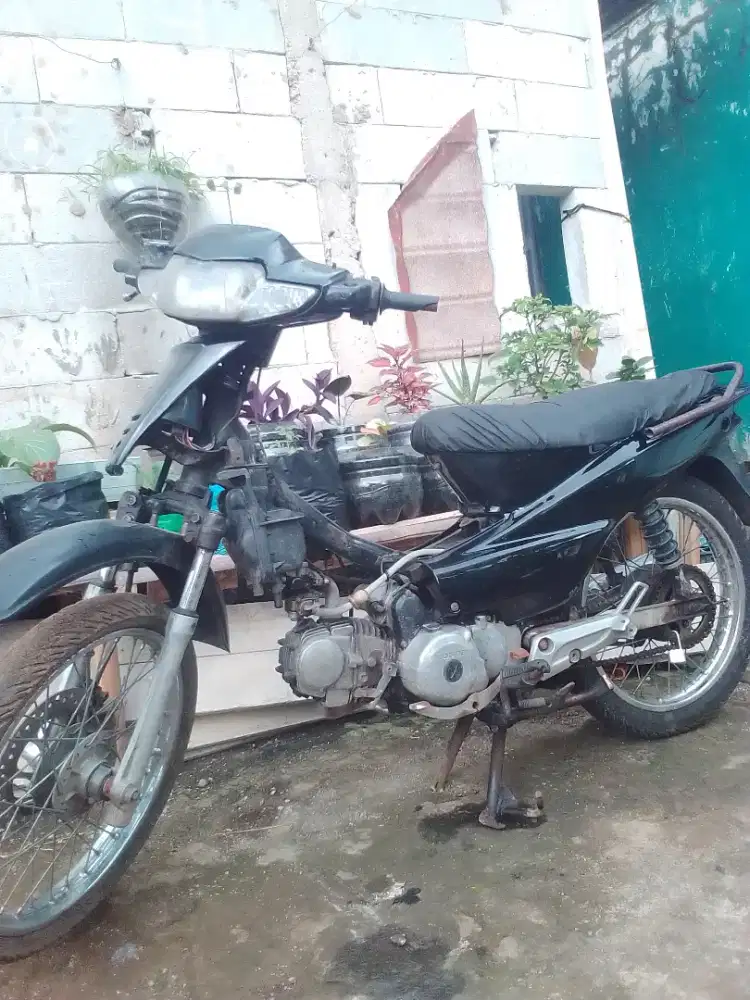Di jual motor Honda Supra