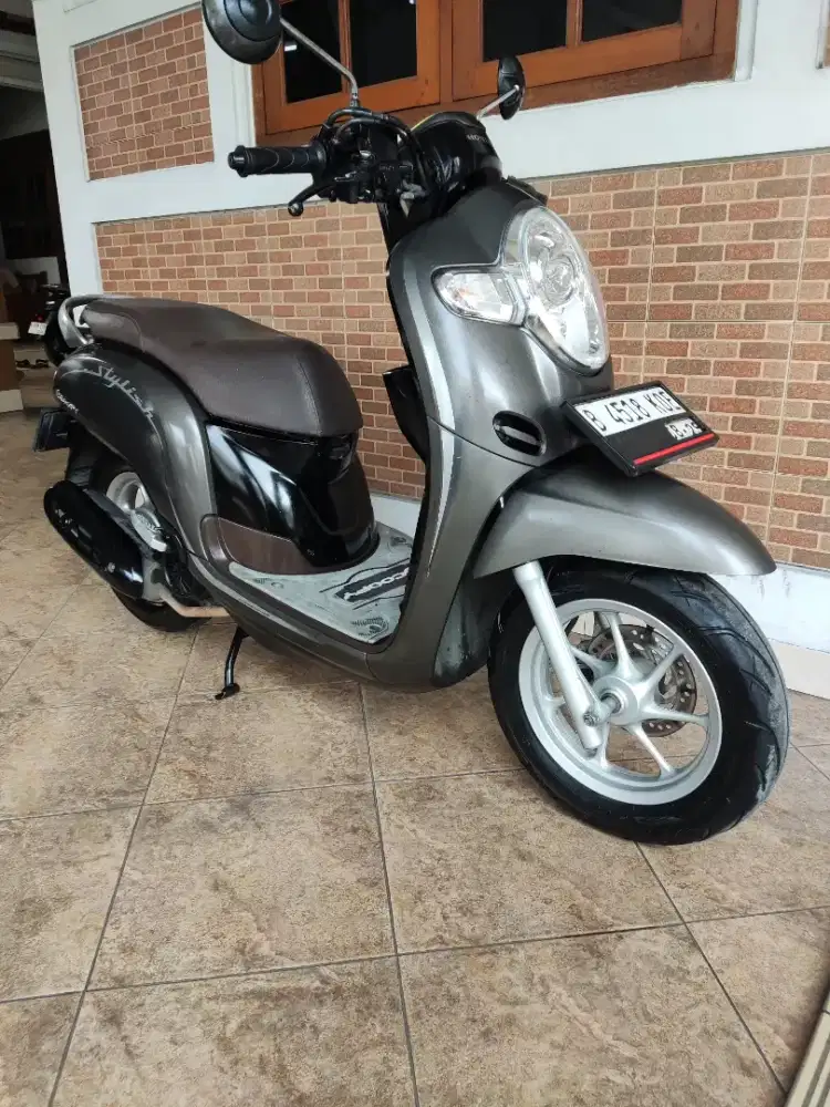 Scoopy stylish 2019