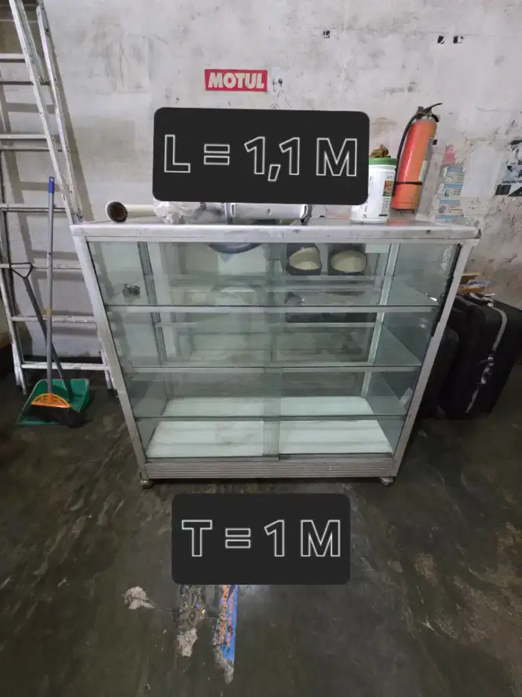 Etalase Rak Kaca Bekas Bahan Kaca Lama TEBAL, L/P= 110cm T= 100cm