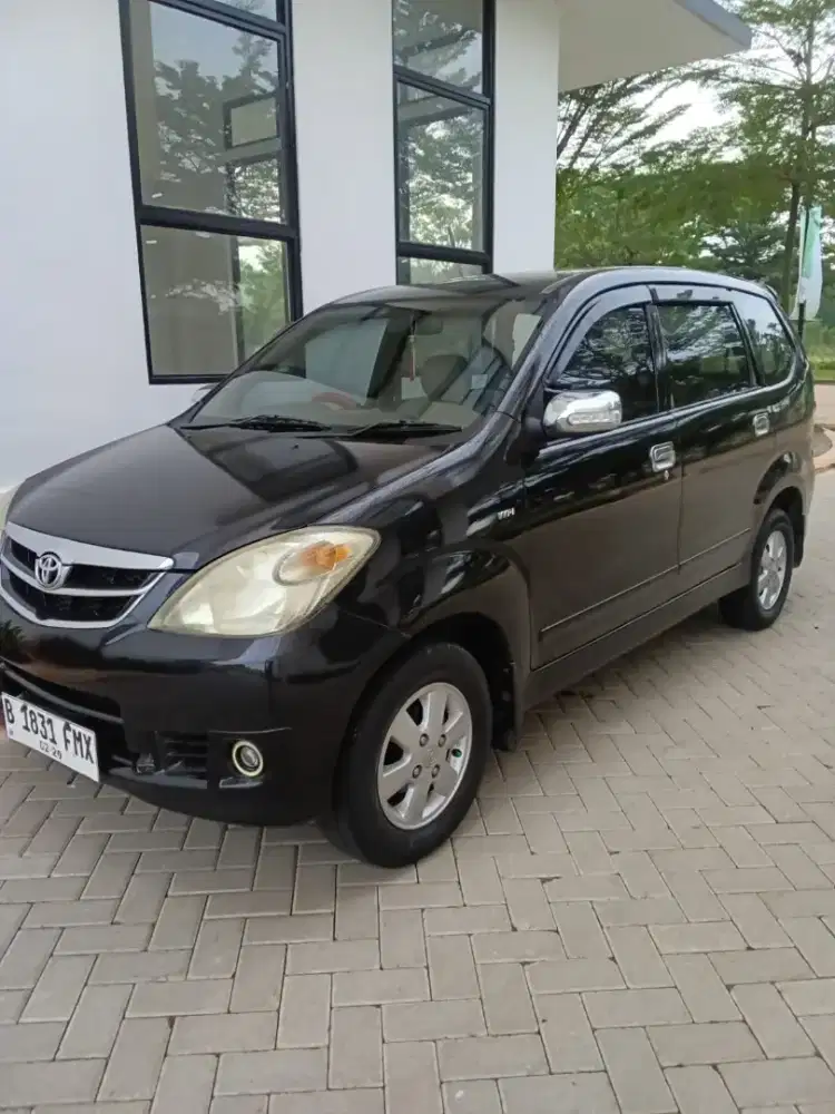 Toyota Avanza 2010 Bensin
