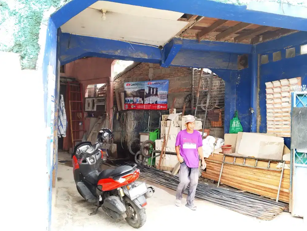 Sales lapangan bahan bangunan