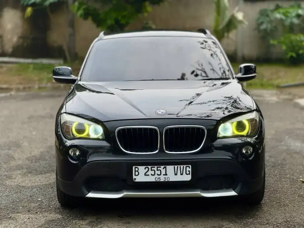 BMW X1 sDrive 18i AT 2012 Hitam Metalik