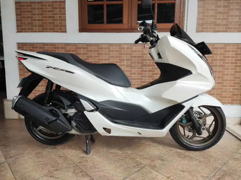 PCX ABS 2023 putih