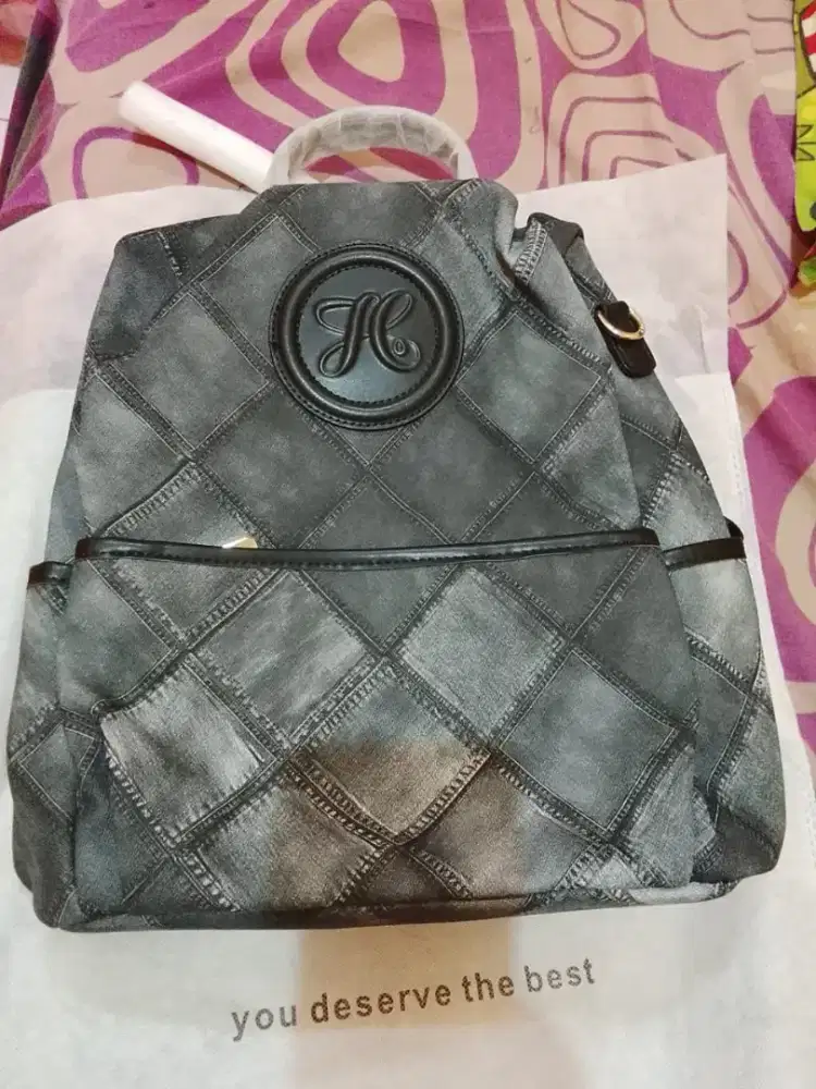 Tas ransel wanita