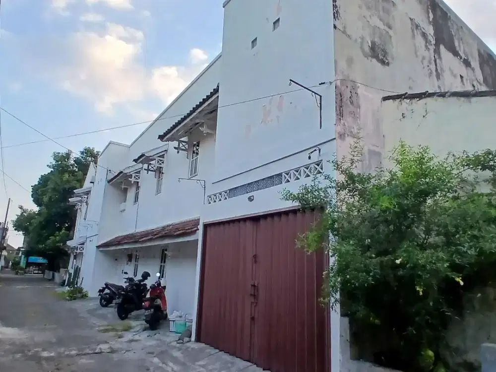 DIJUAL RUMAH & KOST AN 28 KAMAR STRATEGIS SHM DEKAT TITIK NOL JOGJA DI WIROBRAJAN YOGYAKARTA