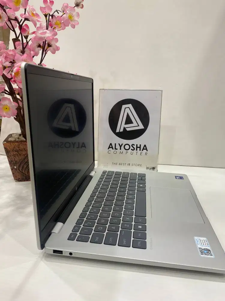 Laptop HP Omnibook 7 AI 14-FR0777TU Intel Core Ultra 7 255H 32GB 1TB