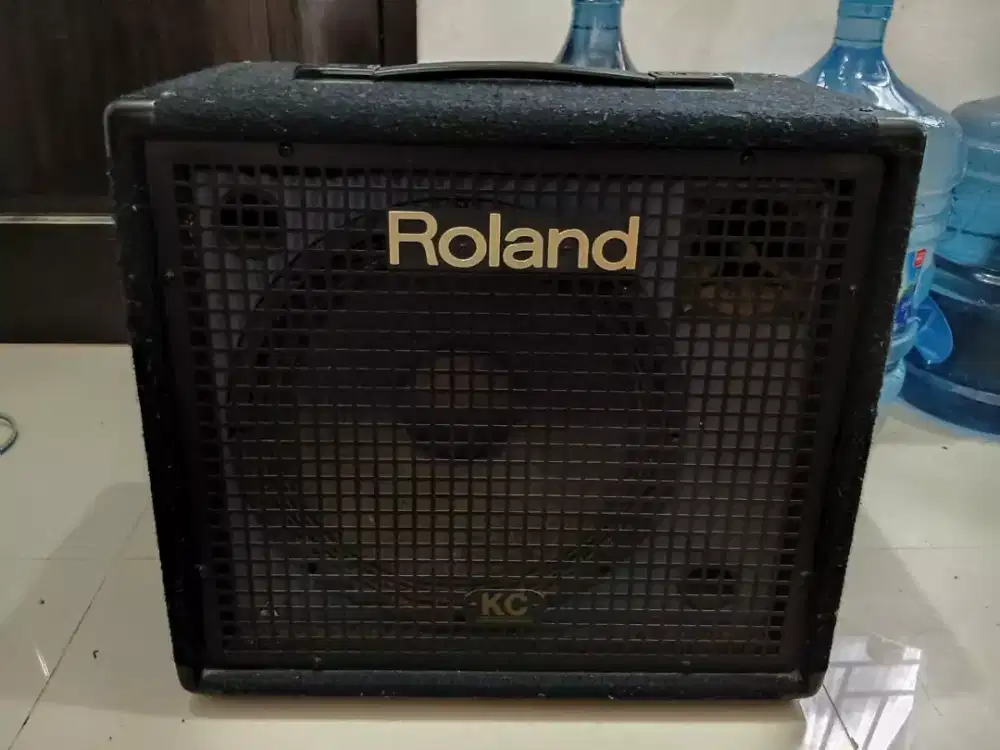 Roland kc 150  mulus