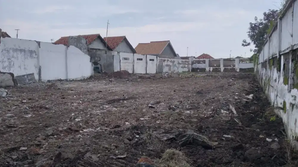 Disewakan lahan strategis di jalan Utama di Pejagan, Tanjung Brebes