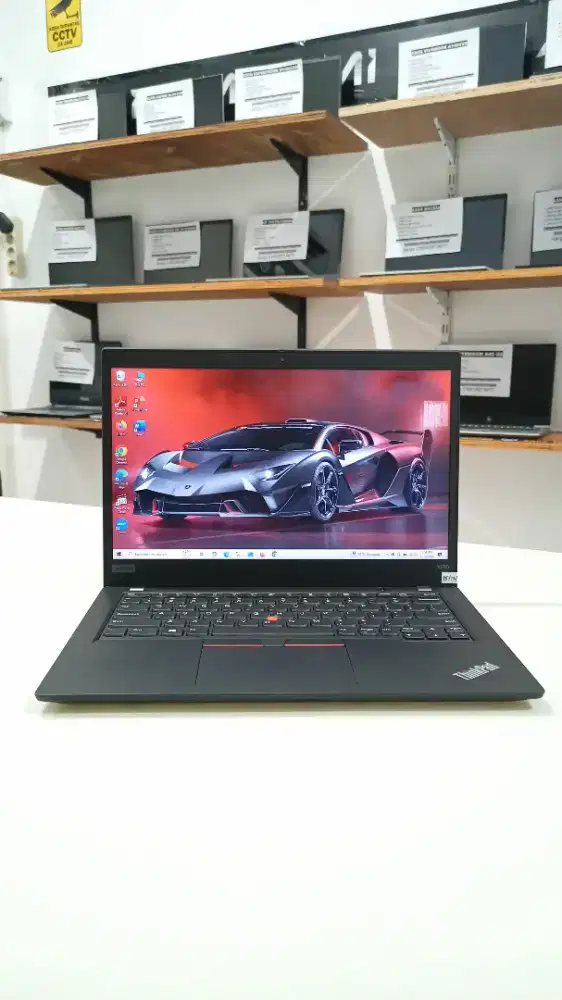 Laptop second Lenovo Thinkpad X390 Ram 16 GB, Intel Core i5-8350U