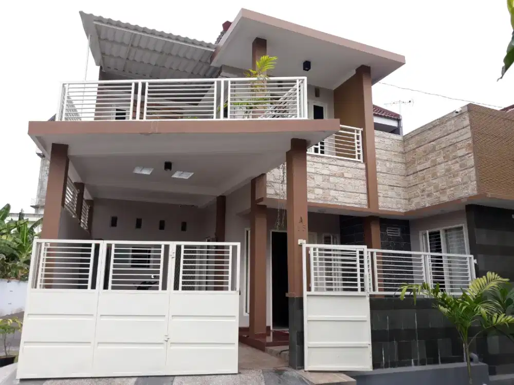 Rumah Pojok 2 Lt Puri Lidah Kulon Indah, Modern, Luas, Siap Huni