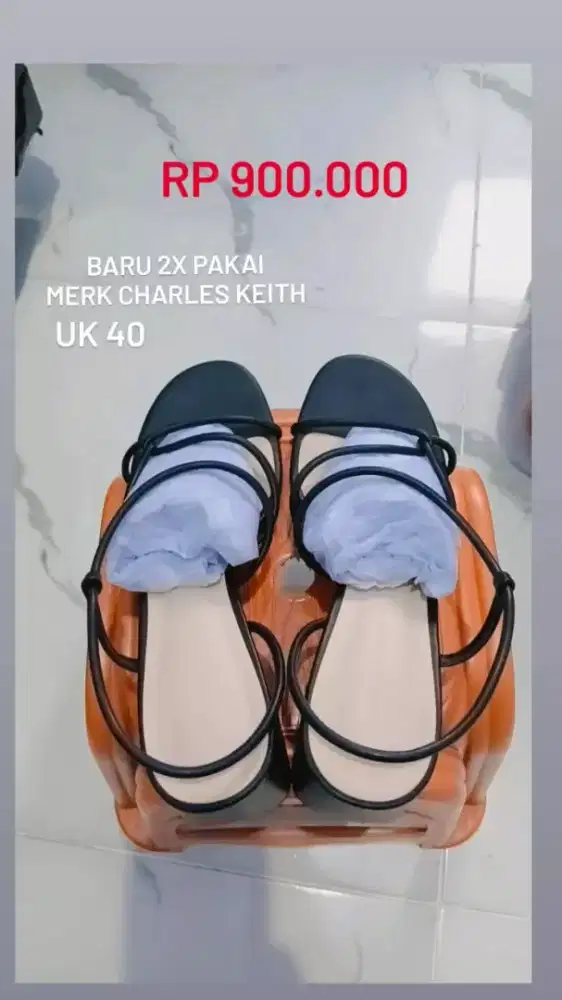 Sepatu Sandal Merk Charles Keith