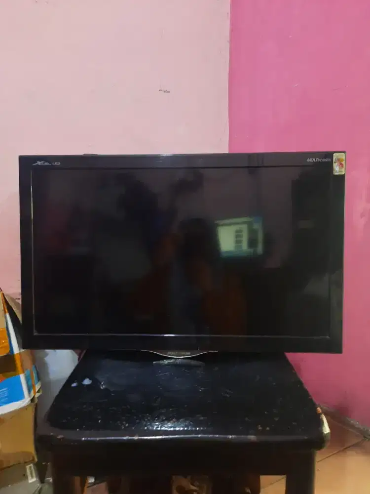 TV POLYTRON 24 Inchi