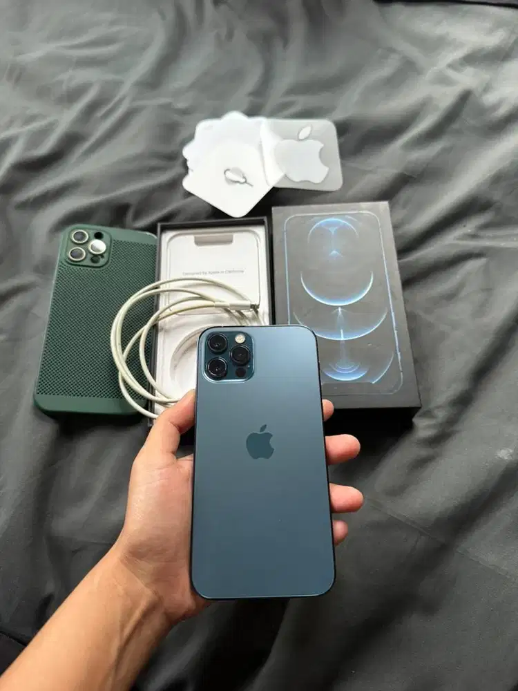 iphone 12 Pro 256gb fullset ori