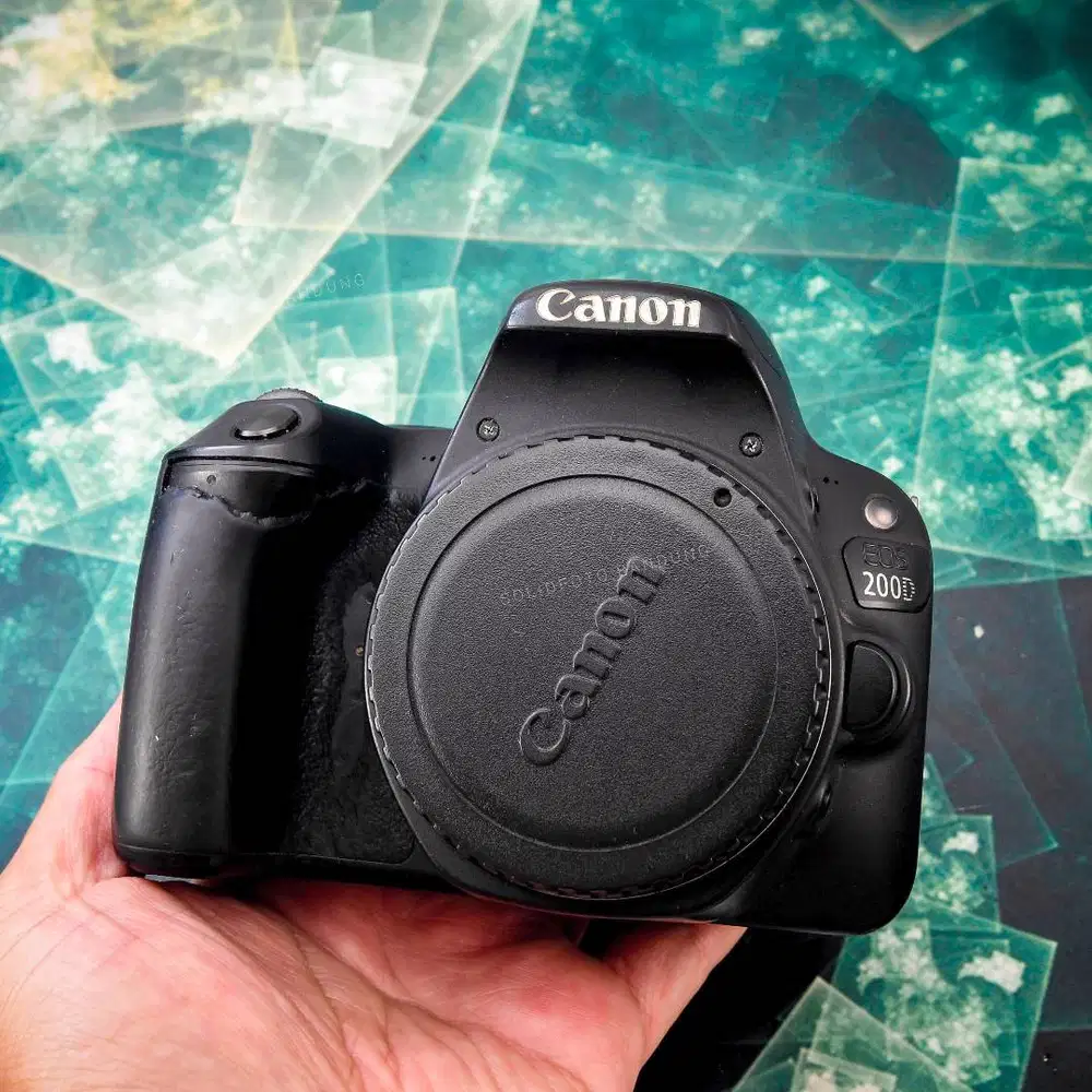 Canon 200D Body. Used. Fullset. Murah