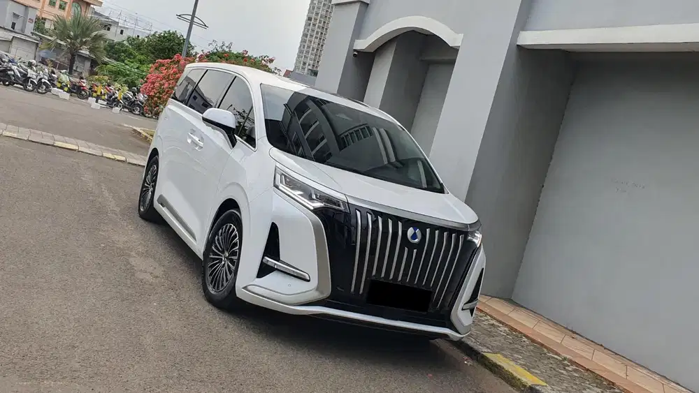 Denza D9 Elite FWD 4x2 AV AT 2025