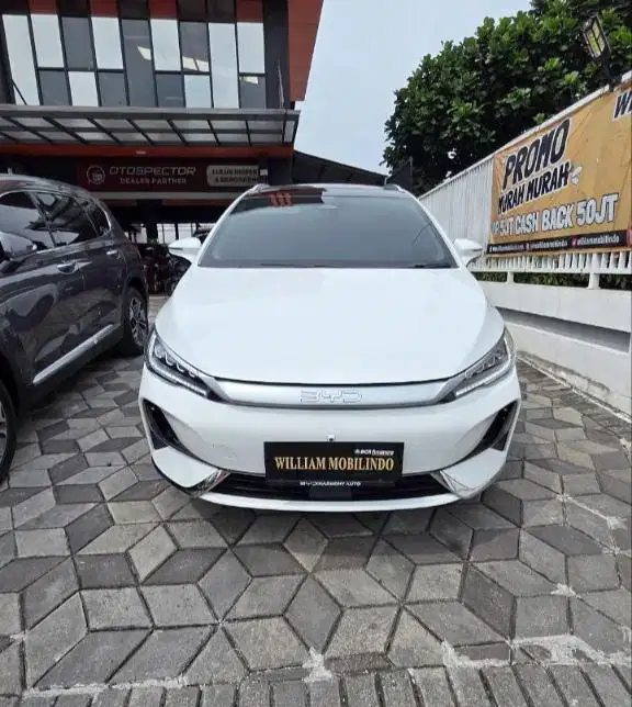 BYD M6 Superior Captain Seat 2024 KM Low