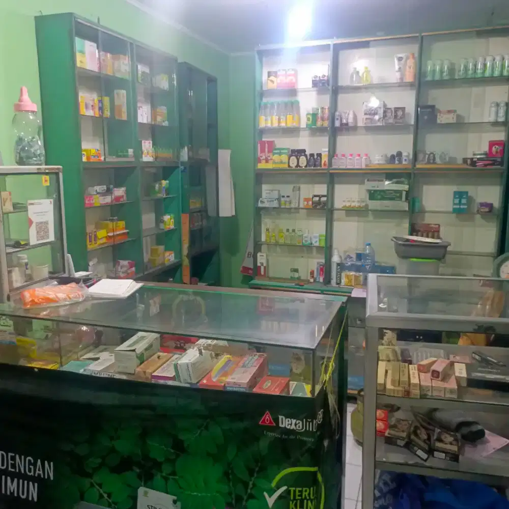 Jual Etalase / Rak Toko Full Set Bekas