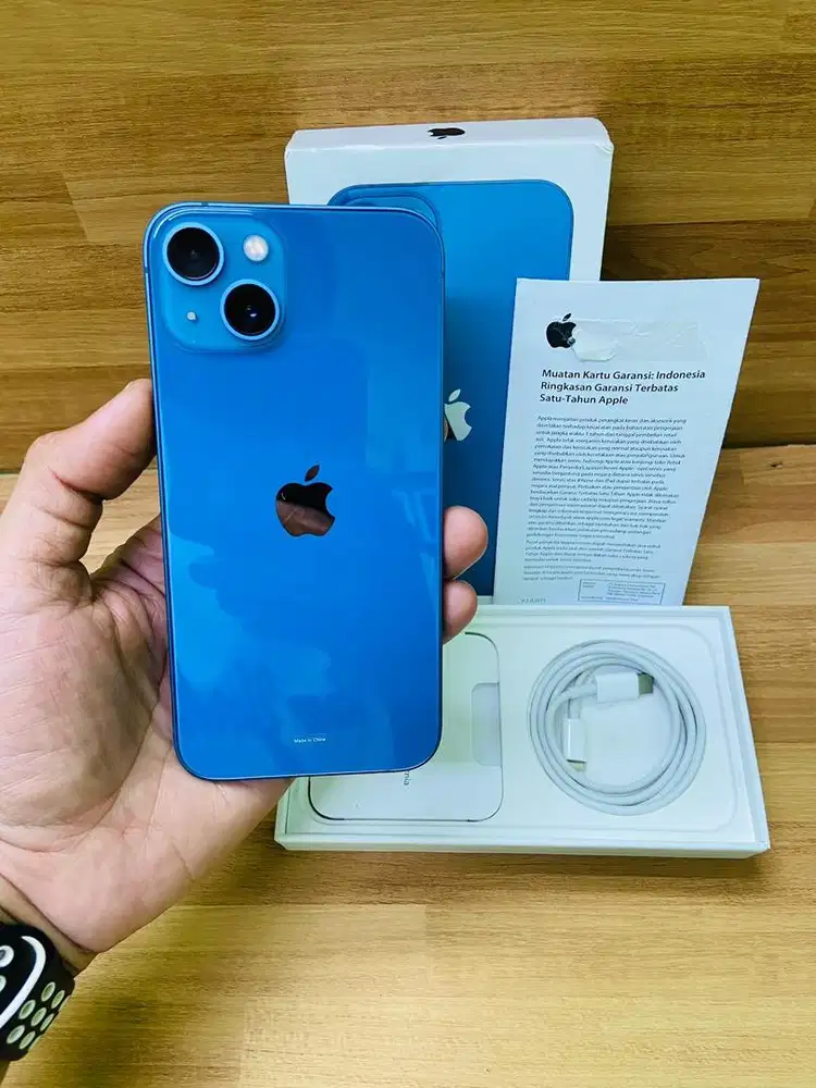 Iphone 13 128gb blue garansi ibox
