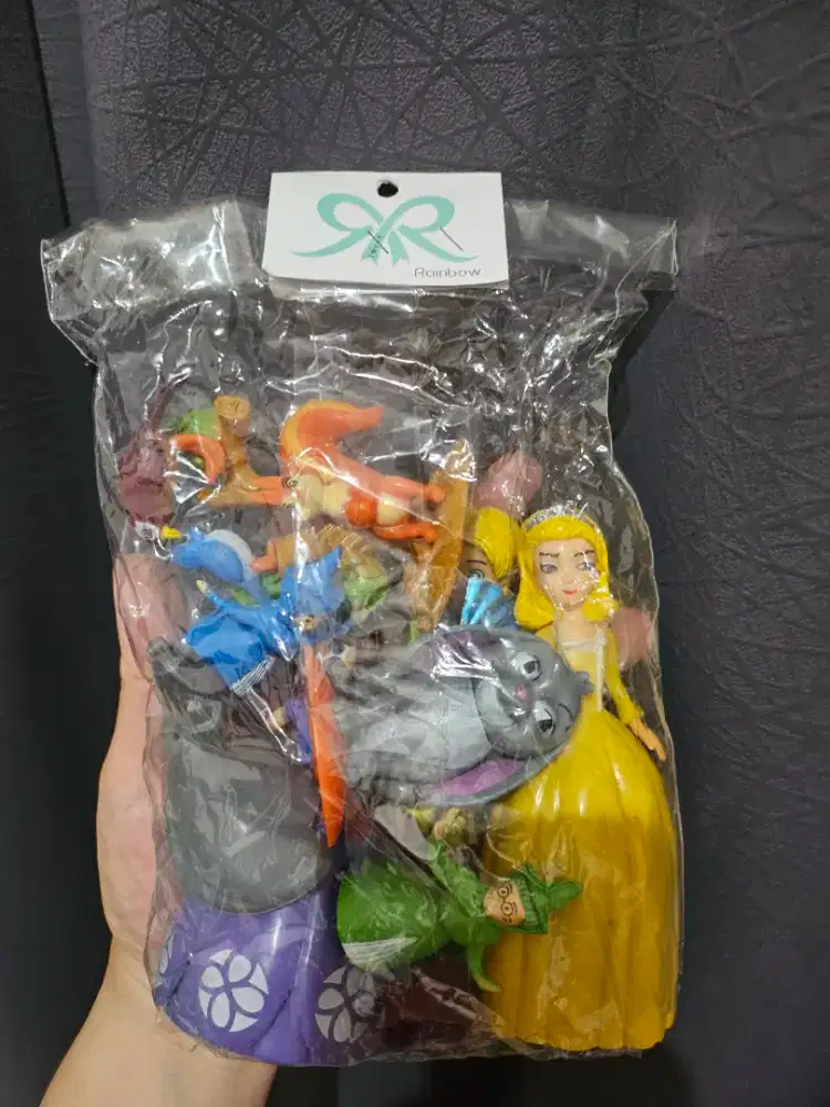 Boneka sofia dan temannya