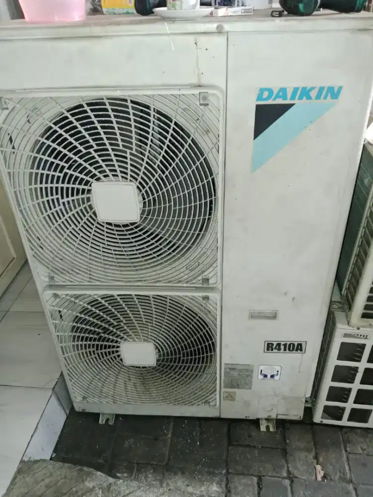 outdoor ac daikin 5pk r410 ori garansi